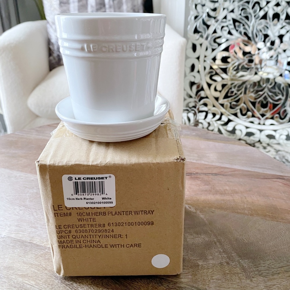 Le Creuset herb planter